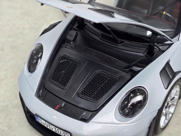 Xe Mô Hình Porsche 911 GT3 RS 2022 1:18 Norev (Ice Grey Metallic)