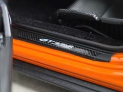 Xe Mô Hình Porsche 911 GT3 RS 2022 1:18 Norev (Gulf Orange)