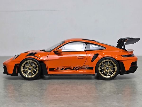 Xe Mô Hình Porsche 911 GT3 RS 2022 1:18 Norev (Gulf Orange)