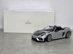 Xe Mô Hình Porsche 718 Spyder RS 2023 Weissach Pack 1:18 Norev (GT-SilberMetallic)