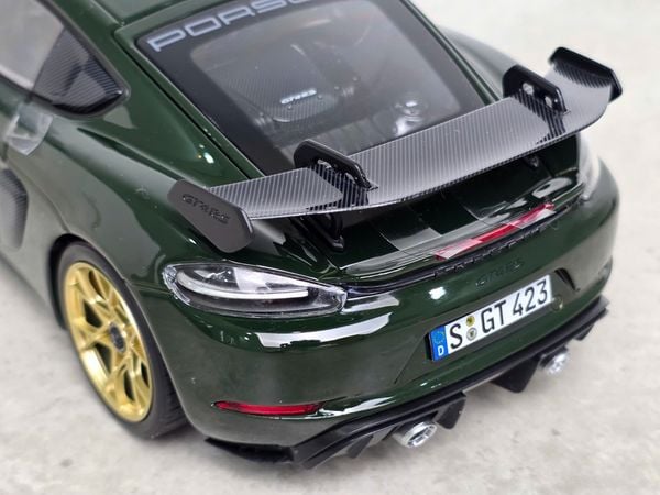 Xe Mô Hình Porsche Cayman GT4 RS 2023 Weissach Pack 1:18 Norev (Brewster Green)