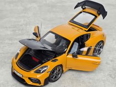 Xe Mô Hình Porsche Cayman GT4 RS 2023 Weissach Pack 1:18 Norev (Bahama Yellow)