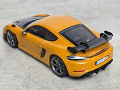 Xe Mô Hình Porsche Cayman GT4 RS 2023 Weissach Pack 1:18 Norev (Bahama Yellow)