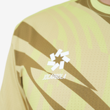 YellowYellow 