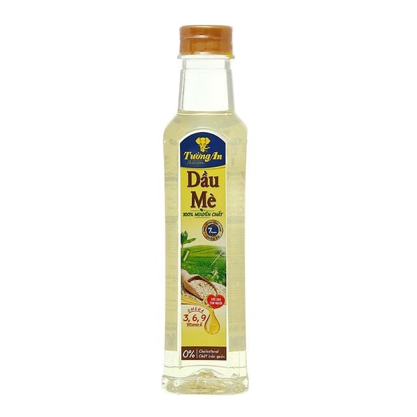  Dầu mè 100% nguyên chất Tường An chai 400 ml 