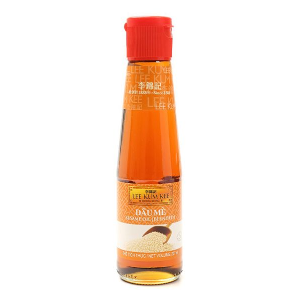  Dầu mè Lee Kum Kee chai 207 ml 