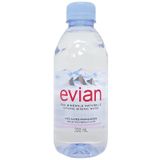  Nước khoáng đóng chai Evian chai 330ml 