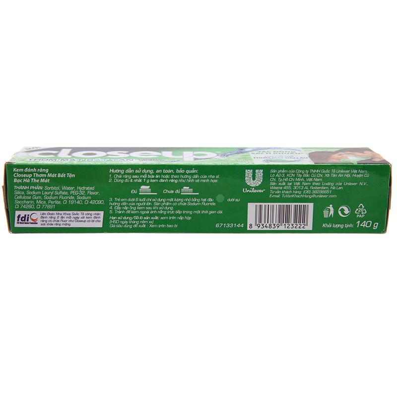  Kem đánh răng Closeup bạc hà thơm mát bất tận tuýp 180g 