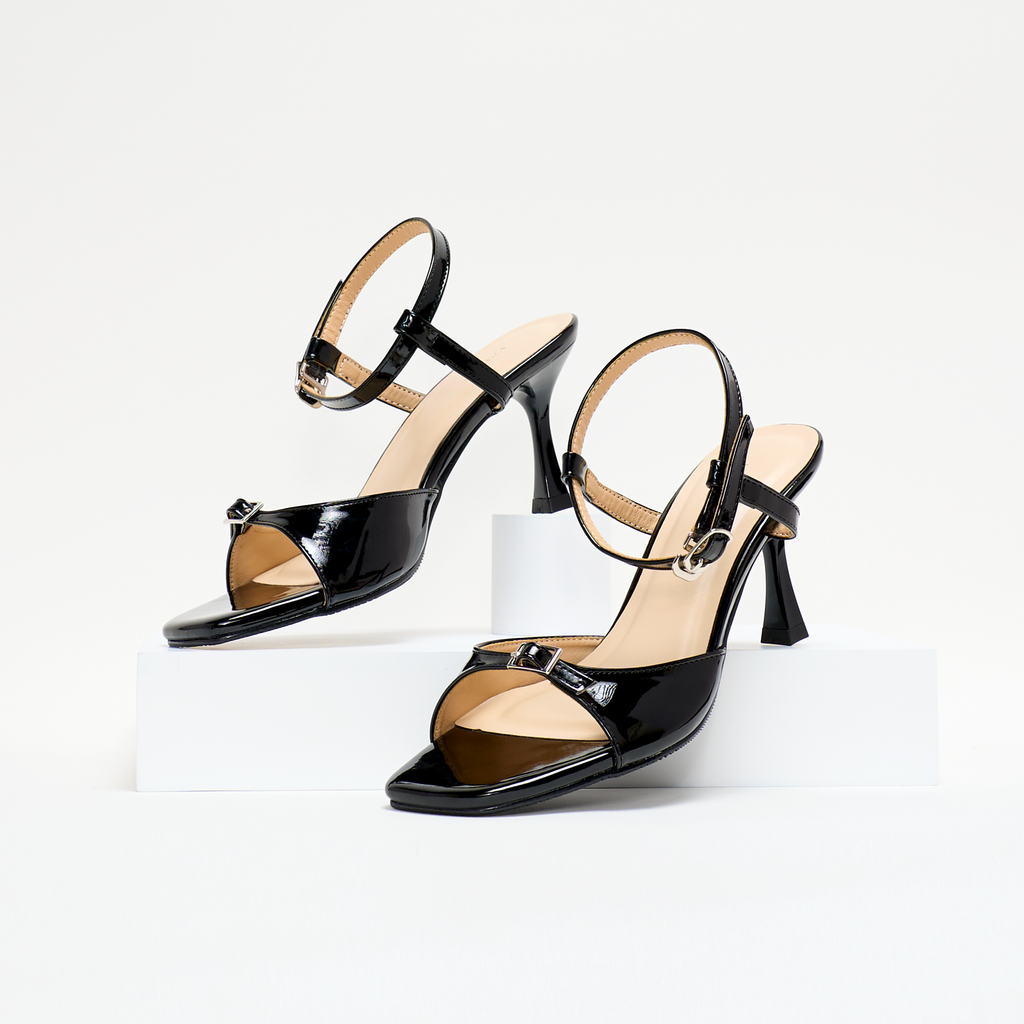 Sandal quai mảnh khóa 8P PN22018