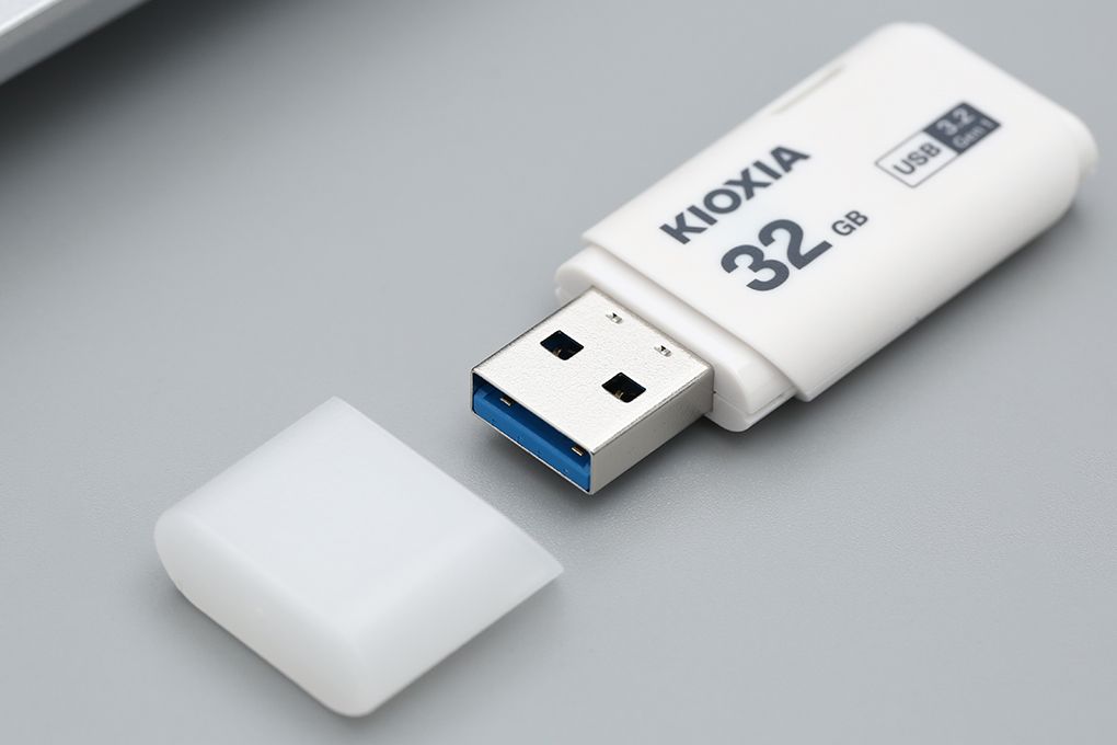 USB 3.2 32GB Kioxia U301 Gen 1