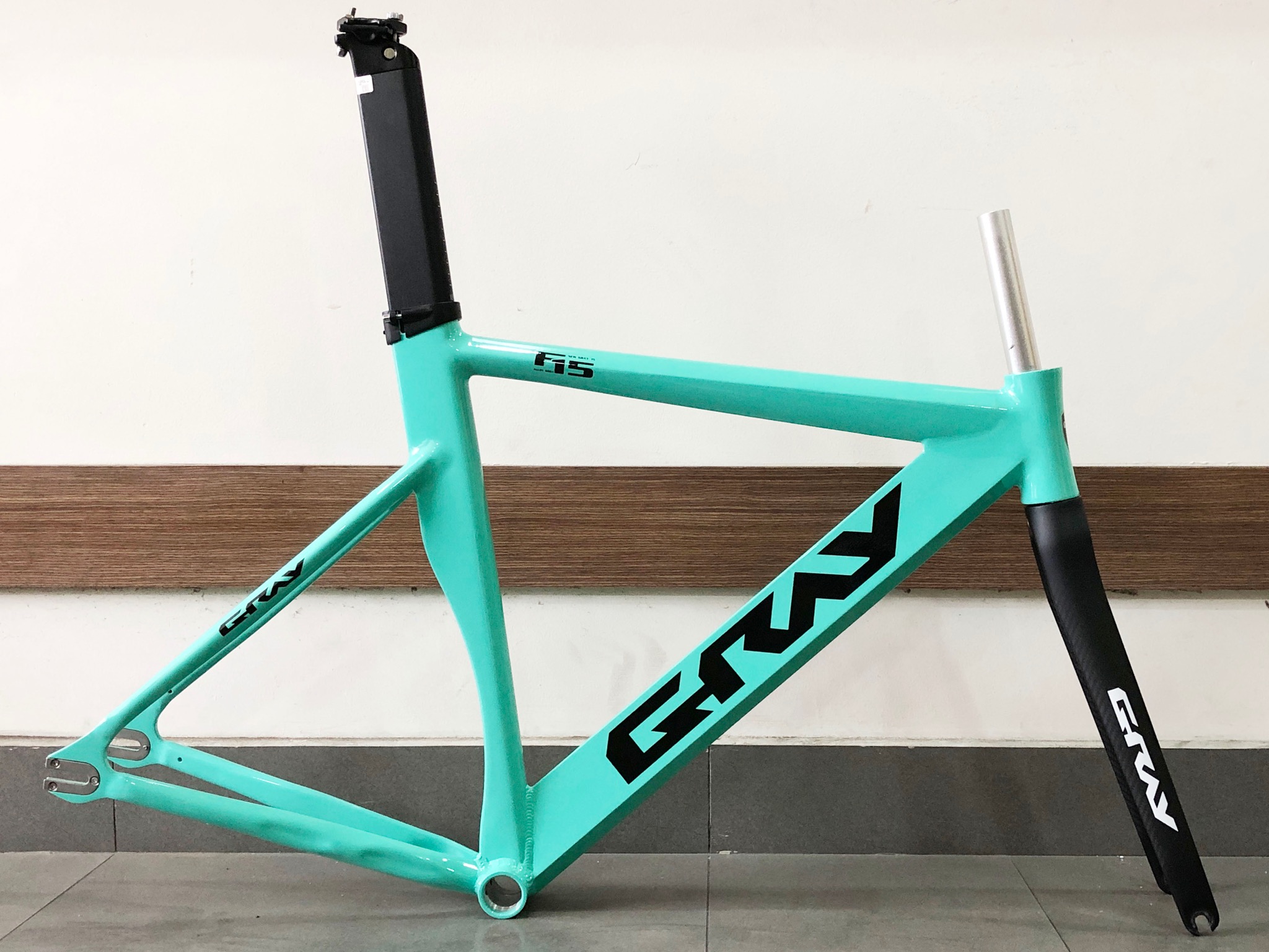 KHUNG SƯỜN XE ĐẠP FIXED GEAR 700c - GRAY F15 - NHÔM - PHUỘC CARBON