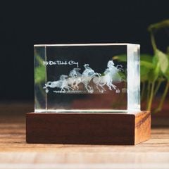 Khối pha lê 3d mã đáo thành công đế gỗ led (3 Size)