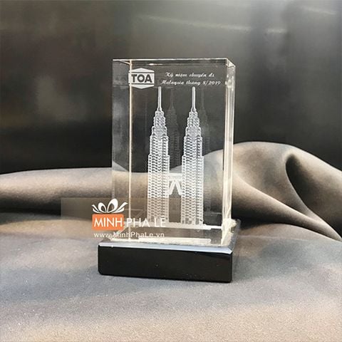 Khối pha lê 3d tháp đôi Petronas (3 Size)