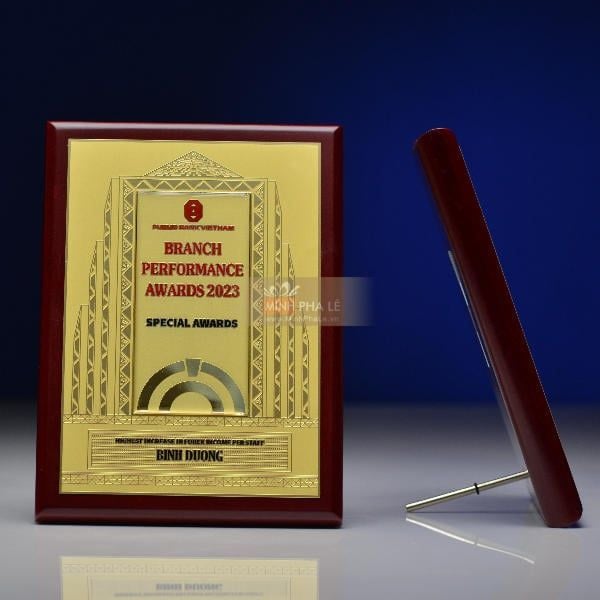 Bảng vinh danh kim loại BVDGD014