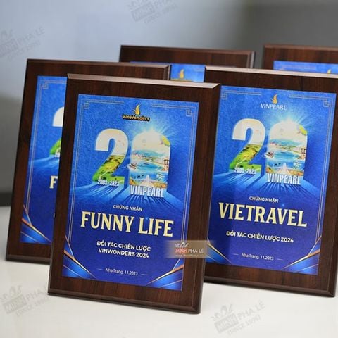 Bảng vinh danh kim loại BVDGD011