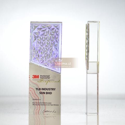 Cúp vinh danh pha lê hologram đa sắc CB010 (3 mẫu)