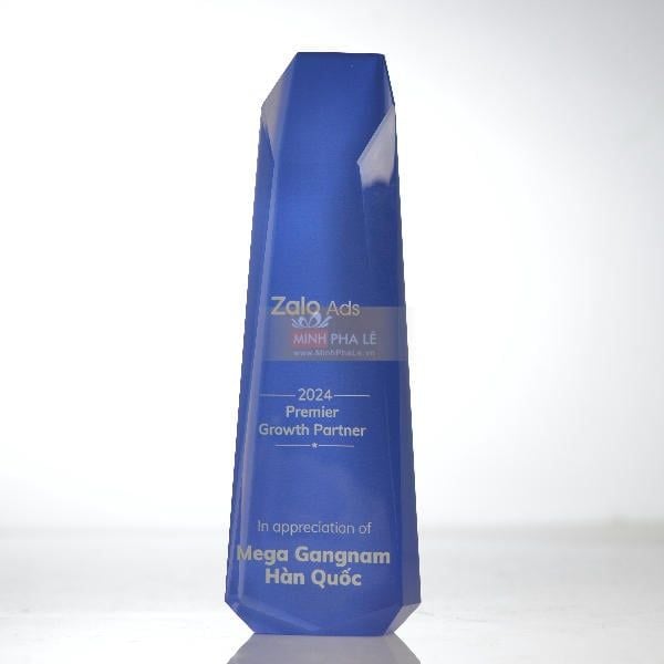 Cúp vinh danh pha lê cao cấp in đa sắc CB014