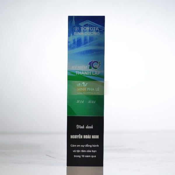 Cúp vinh danh pha lê nhiều màu CB020-01