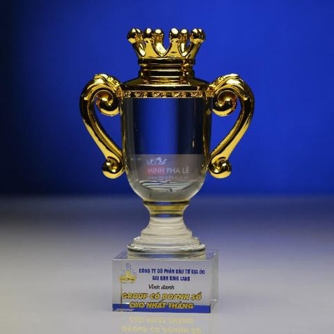 Cúp vinh danh vương miệng CKL069