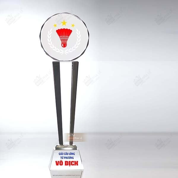 Cúp vinh danh CT004