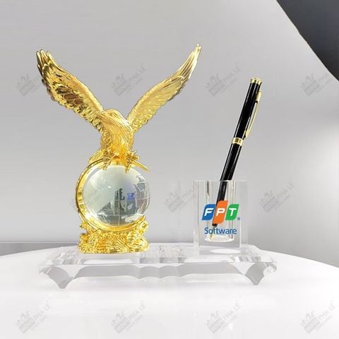 Chặn giấy pha lê đại bàng H036