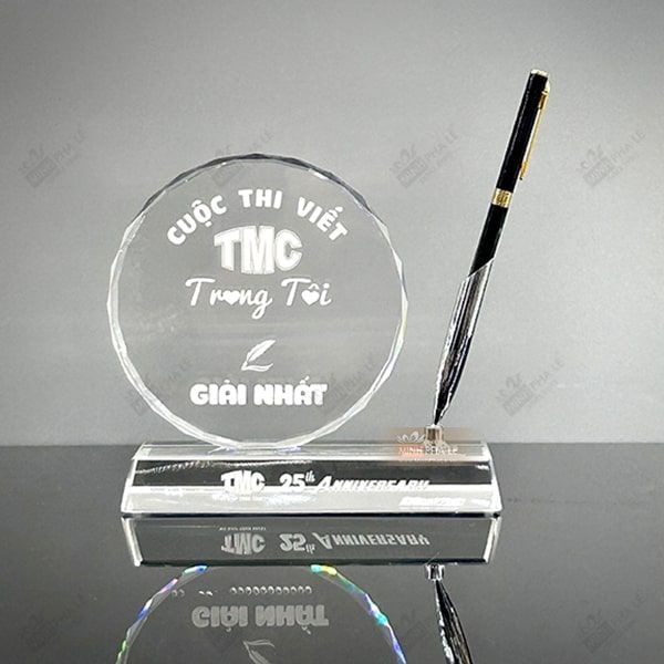 Chặn giấy cắm bút H018