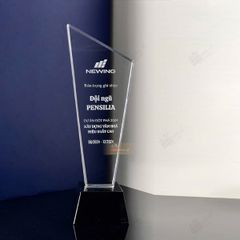 Cúp vinh danh pha lê T098