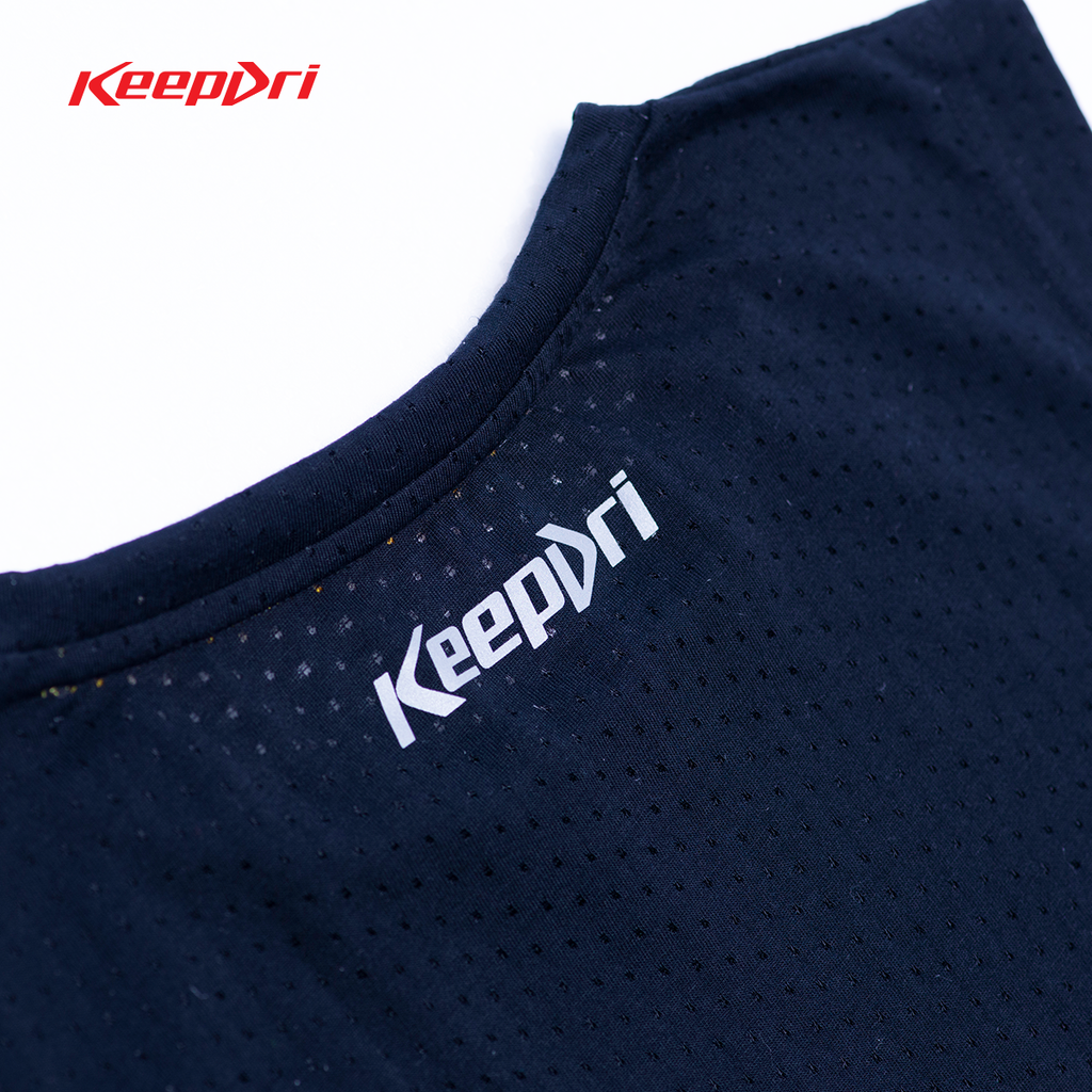 Áo Thun Thể Thao sát nách Keepdri Màu Đen KBTMDE01