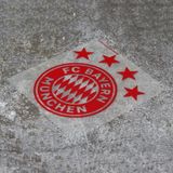 DECAN in nhiệt BAYERN đỏ