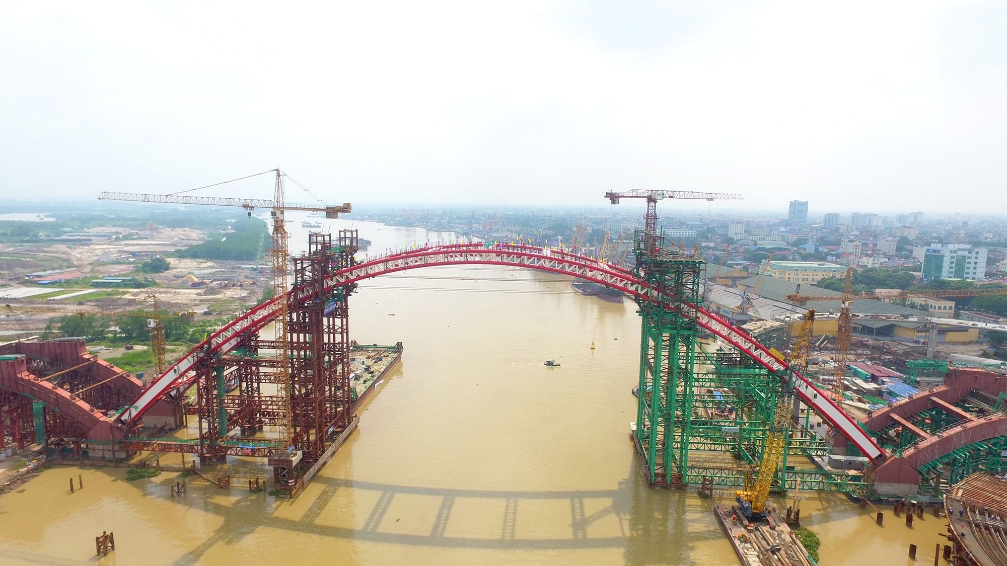 Hoàn tất Hợp long nhịn vòm 200m