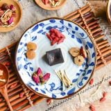 Trà táo đỏ gừng kỷ tử hoa hồng đường nâu làm ấm tử cung, xua hàn khí.