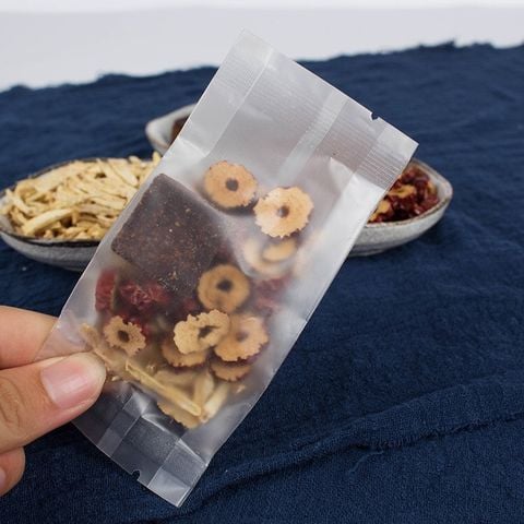 Trà đường nâu mix gừng, hoa hồng, táo đỏ