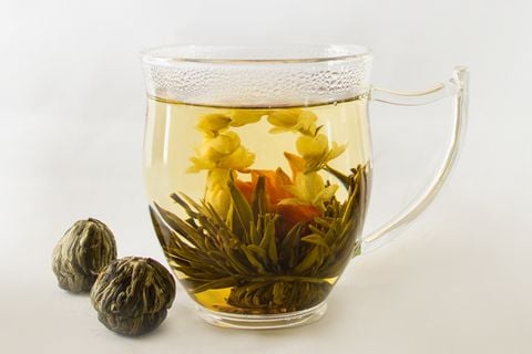 Trà nở hoa Tân Long Châu ( trà hoa nghệ thuật Blooming Tea)