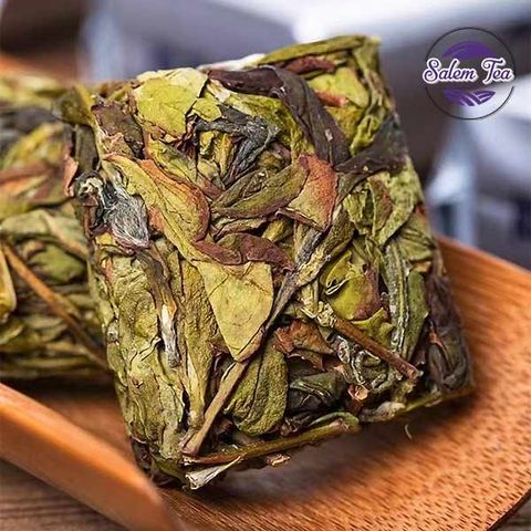 Bánh trà Ô Long độc đáo, kết tinh từ nghệ thuật chế biến thủ công truyền thống.