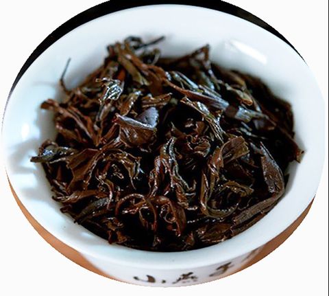TRA-OOLONG-DAI-HONG-BAO-VU-DI-SON-7
