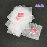 Túi Lưới Tam Giác Hàn Miệng Salem Tea với thiết kế tem đỏ nổi bật, chất liệu an toàn.