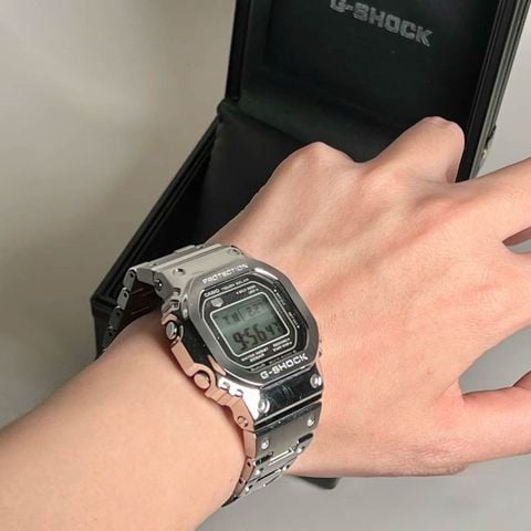 Đồng hồ Casio G-Shock GMW-B5000D-1