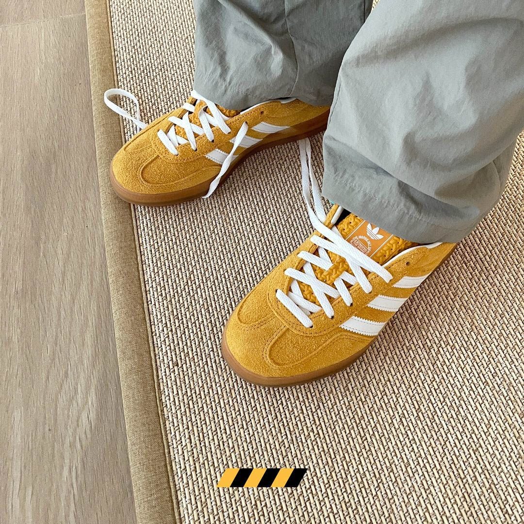 adidas gazelle clear orange
