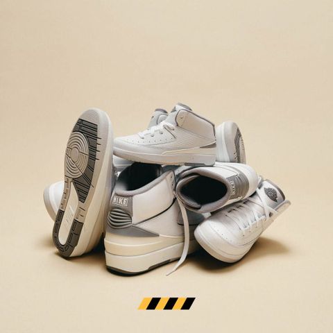 Giày Nike Air Jordan 2 Retro – Cement Grey – DR8884-100