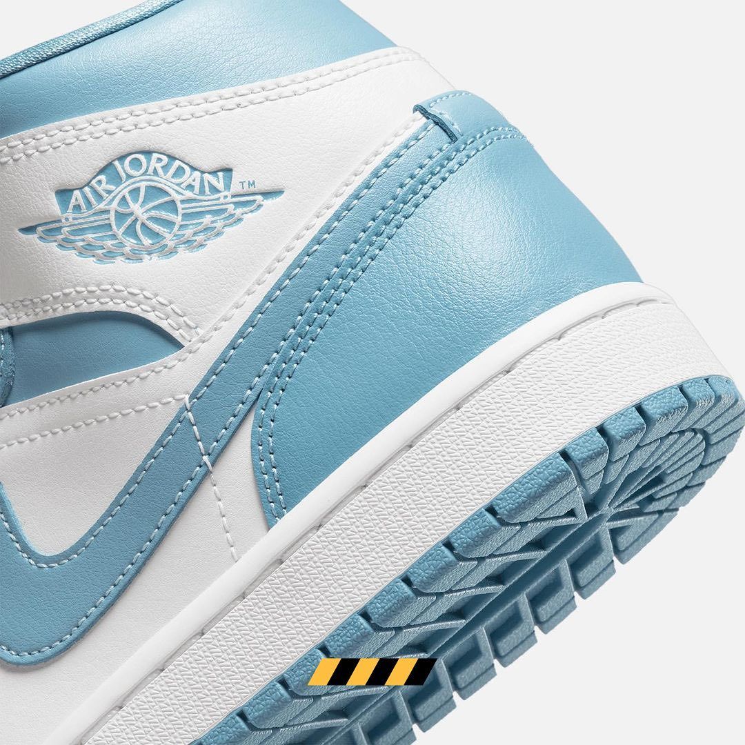 nike-wmns-jordan-1-mid-unc-2022-bq6472-141