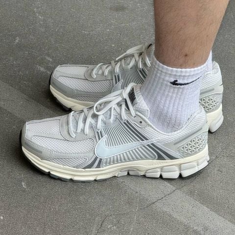 [GIÁ TUỲ SIZE] Giày Nike Air Zoom Vomero 5 