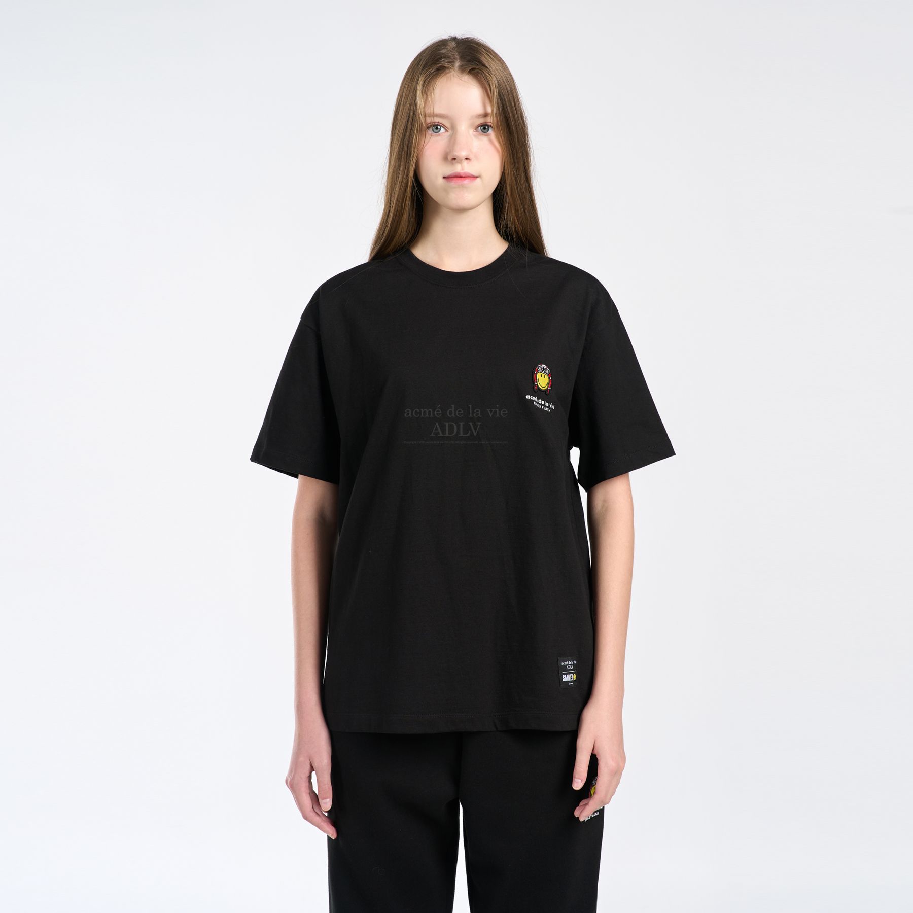 関税込★ACME DE LA VIE X Smiley★BIKER SMILEY WAPPEN T-SHIRT Áo thun Acmé de la vie BIKER SMILEY WAPPEN SHORT SLEEVE T