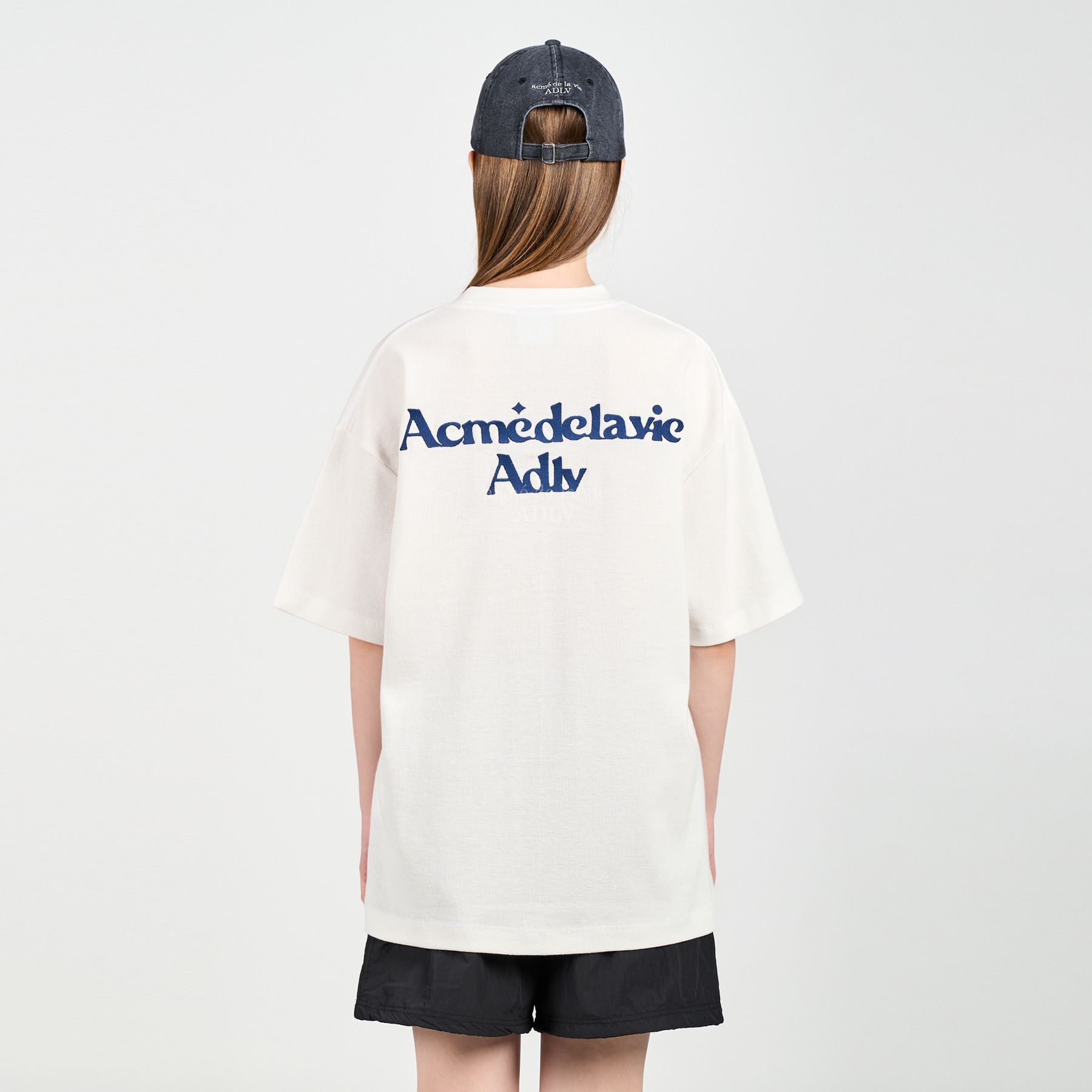  Áo thun - Acmé de la vie - ROUNDING LOGO WAFFLE SHORT SLEEVE T-SHIRT WHITE 