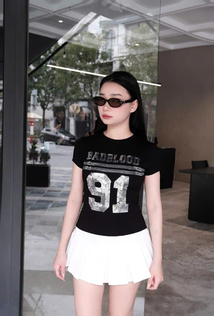  Áo Thun [Nữ] Badblood - Spangle Logo Short Sleeve Baby Fit Black - w-tee23-038 