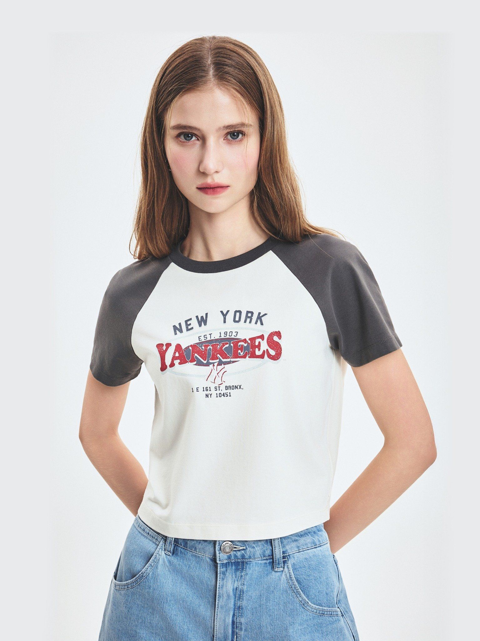  Áo thun MLB [Nữ] Varsity Vintage Washing Raglan Crop T-Shirt NY Yankees - 3FTSV0853-50CRS 