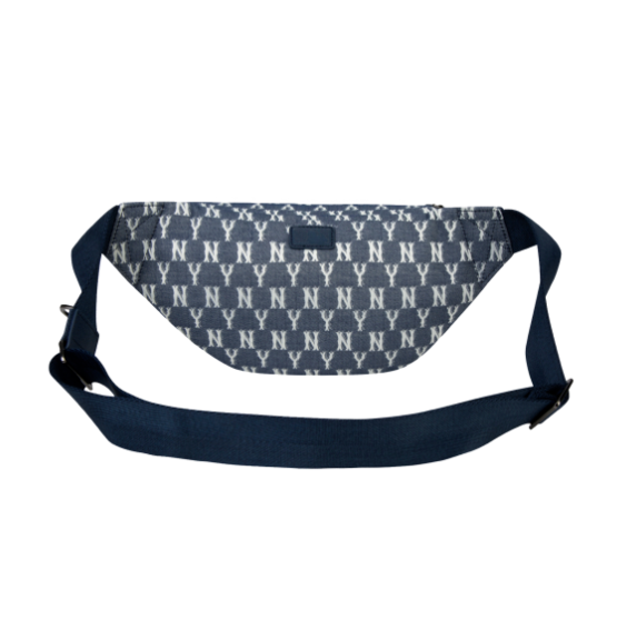  Túi Bao Tử JACQUARD MONOGRAM HIP SACK NEW YORK YANKEES 