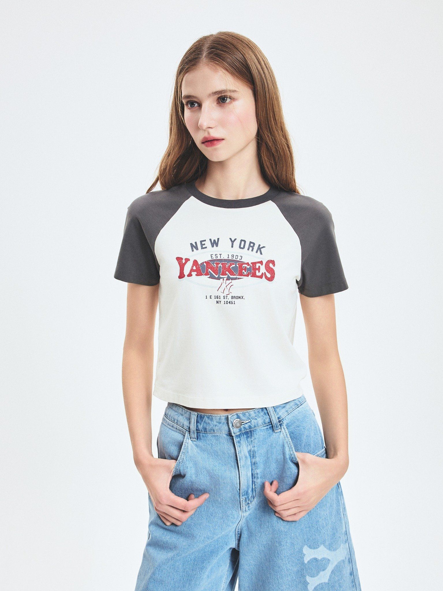  Áo thun MLB [Nữ] Varsity Vintage Washing Raglan Crop T-Shirt NY Yankees - 3FTSV0853-50CRS 