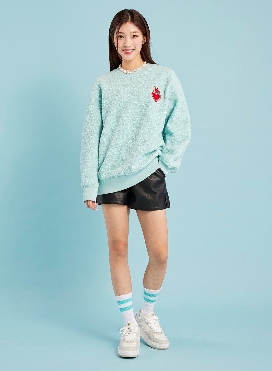 MLB Korea ♡ Heart Crop Eco Fur Jumpe.r 最新商品頁- MLB Korea HK