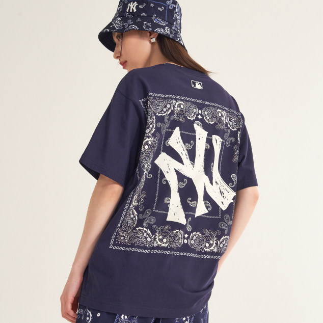  Áo Thun MLB Paisley Back Logo New York Yankees [3ats52023  50nyd]