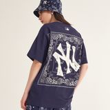  Áo thun MLB - PAISLEY BACK LOGO T-SHIRT NEW YORK YANKEES - 3ATS52023-50NYD 